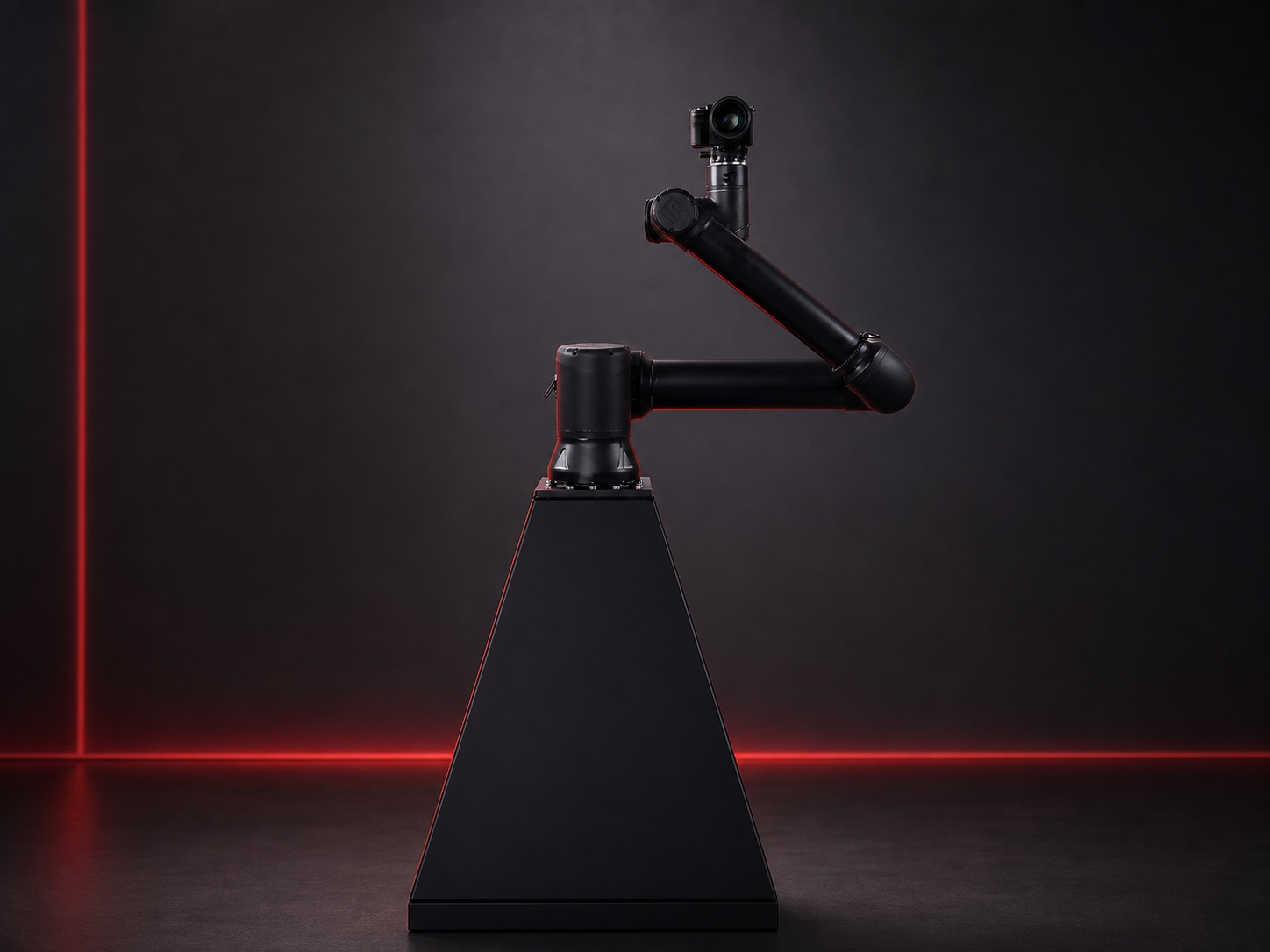 Red Carpet Robot Jr showing its cinematic camera movement range