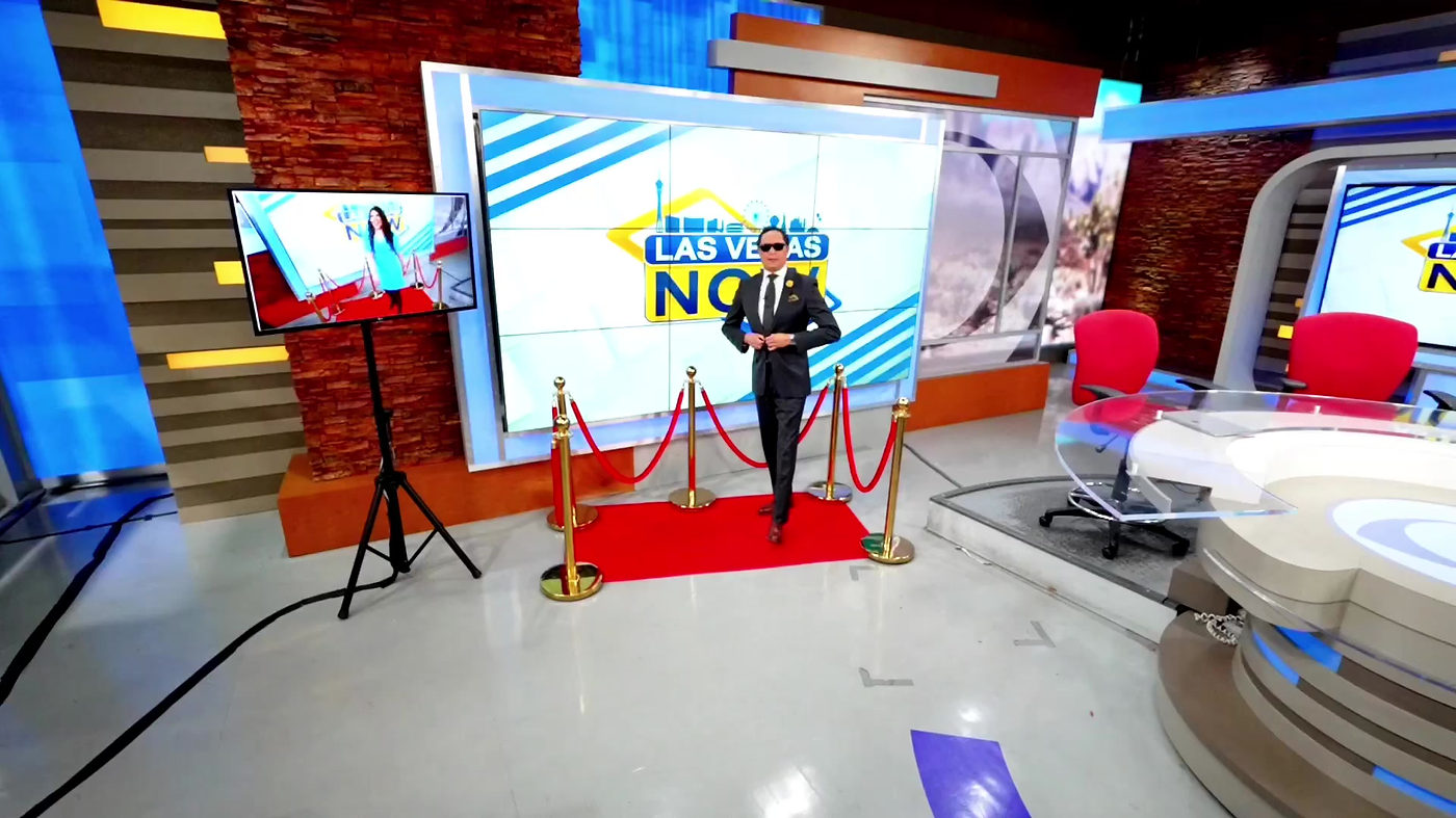 Red Carpet Robot Jr. gallery view 6