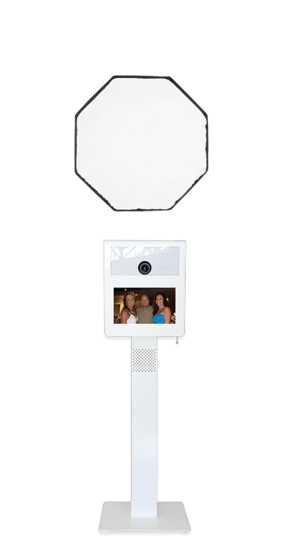 Open-air Portrait Photo Booth with professional camera, screen and studio lighting